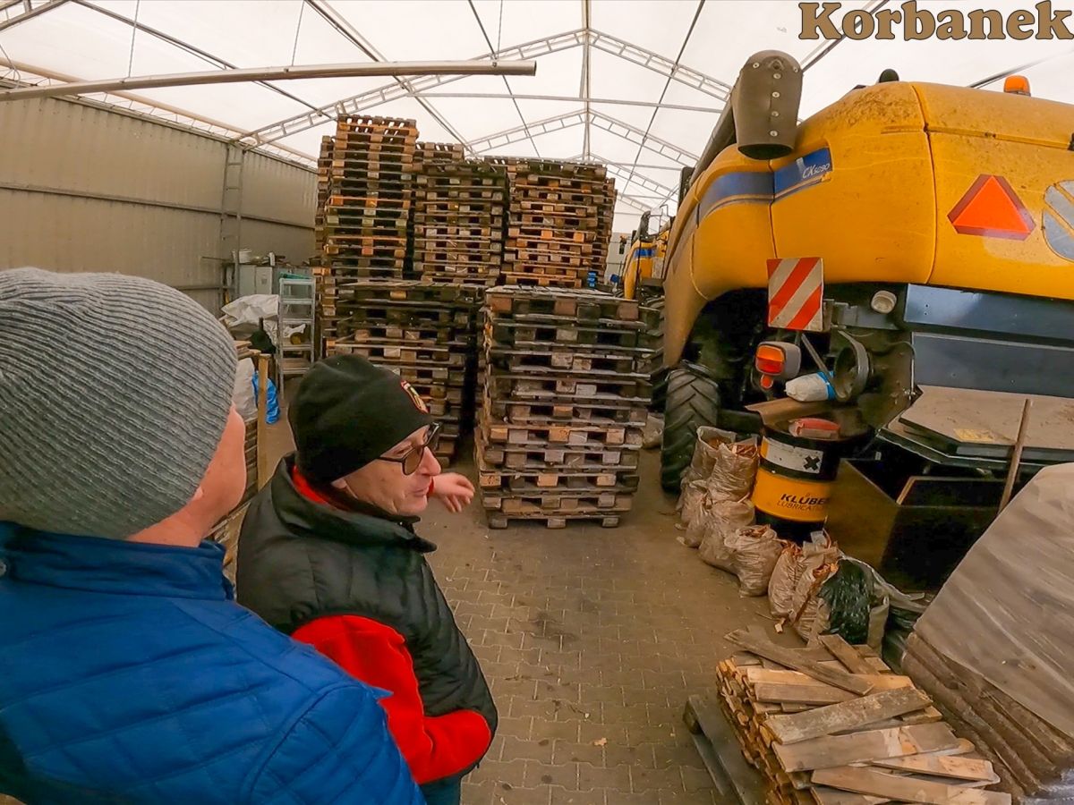 Kombajny pracujące w firmie
