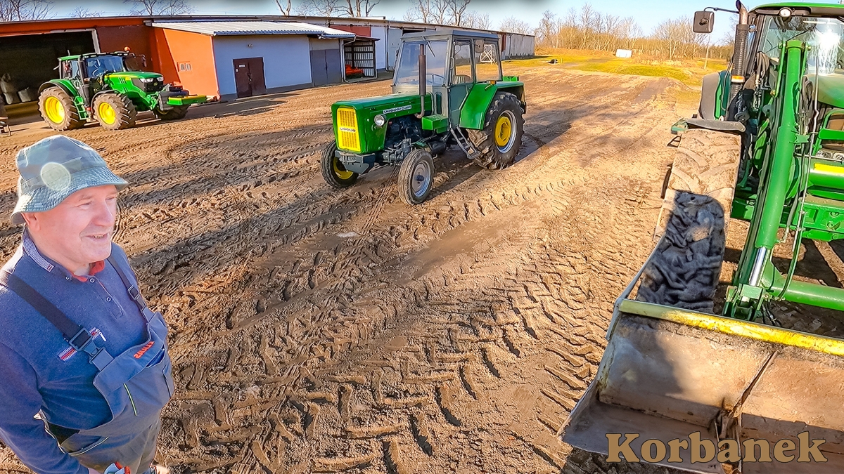 Jeżeli chodzi o markę ciągników Klienci stawiją na JD, nawet Ursusa 60-tkę pomalowali w tych barwach