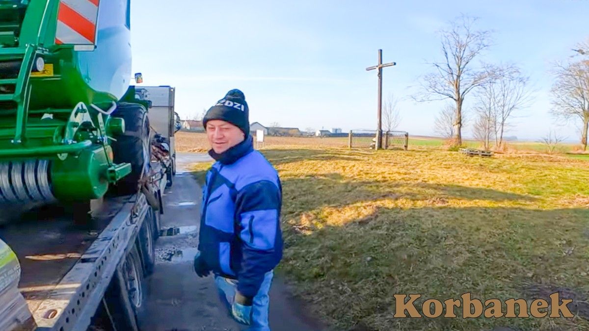 Rozładunek prasy McHale u klienta Korbanek