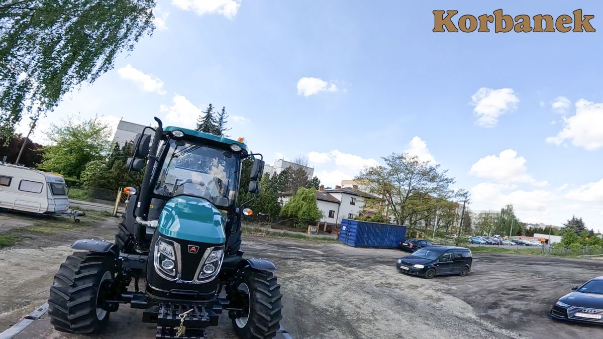 Ciagnik Arbos 3065 - będzie miał za zadanie obsługe terenó zielonych w Poznaniu