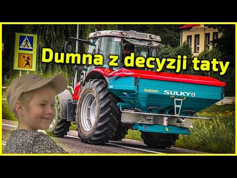 Embedded thumbnail for Bardzo Młoda Dama jedzie traktorem z Tatą na zakupy Co przywiezie i dlaczego?